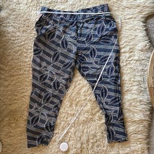 Anthropologie Hei Hei summerweight crop pant
